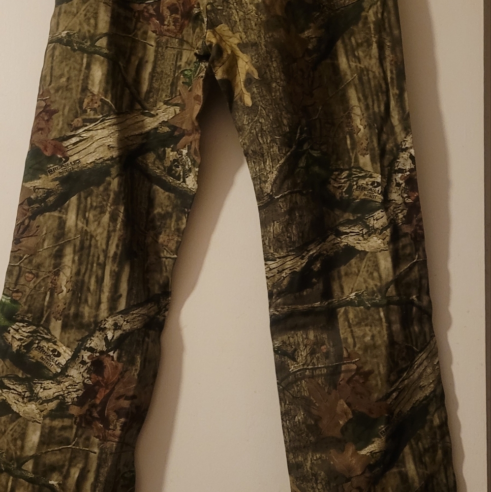 Mossy Oak camo pants size 38/32